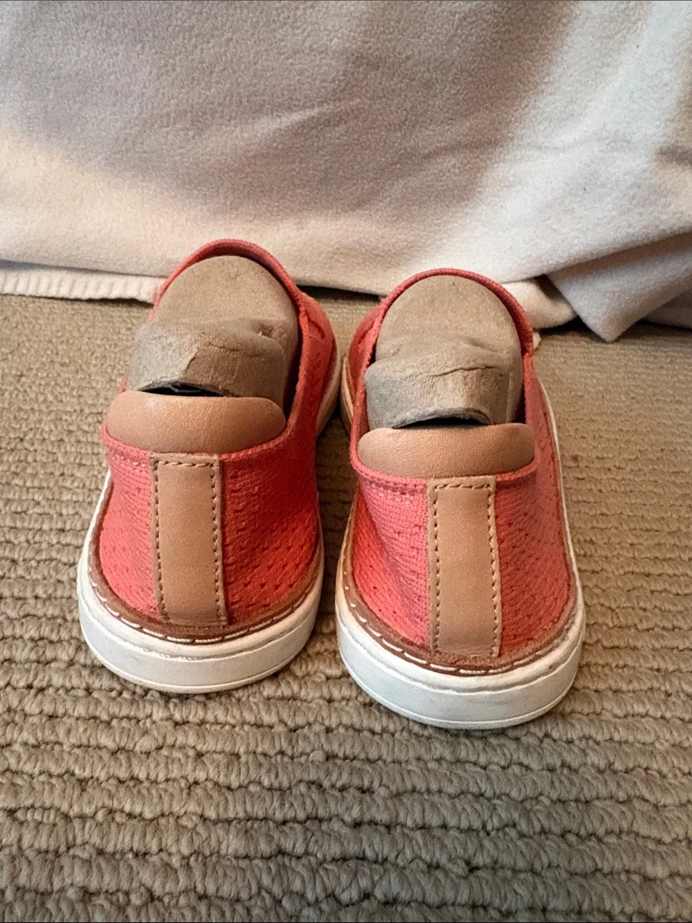 UGG stylish coral